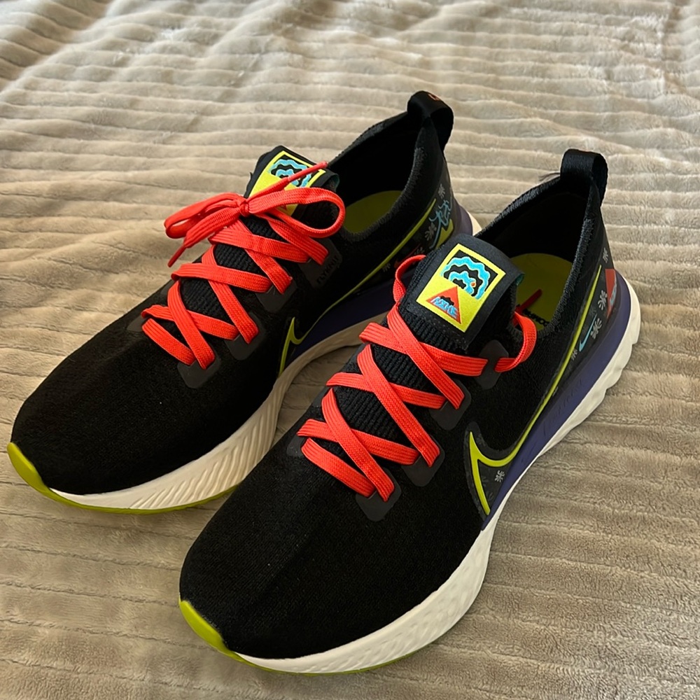 Nike Sneakers